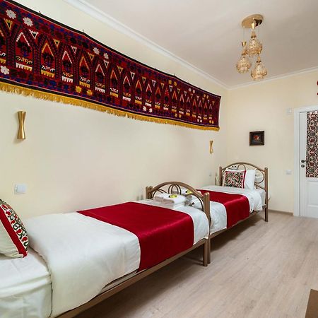 Green Yard Boutique Guesthouse Tashkent Ngoại thất bức ảnh