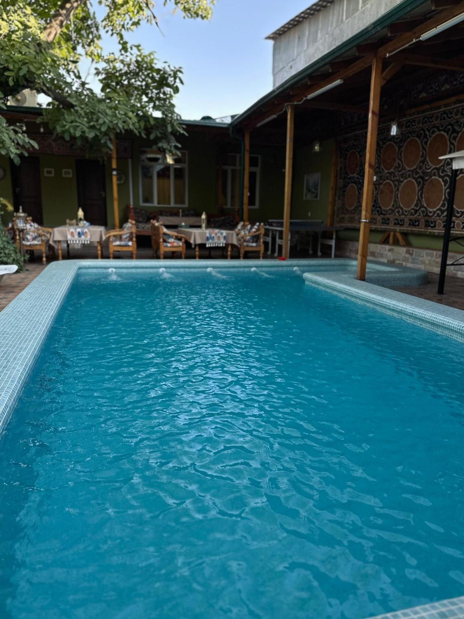 Green Yard Boutique Guesthouse Tashkent Ngoại thất bức ảnh