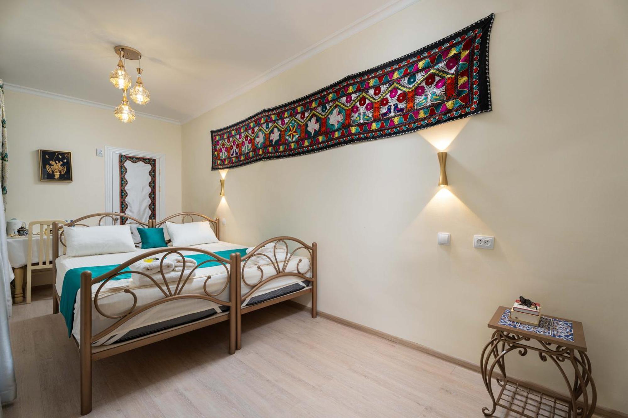 Green Yard Boutique Guesthouse Tashkent Ngoại thất bức ảnh